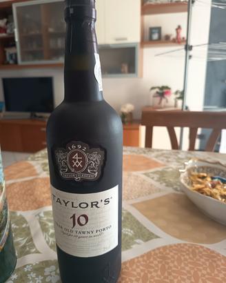 vino taylor's 10 year old tawny porto