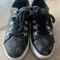 Guess scarpe taglia 38