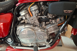 Honda vf750c custom