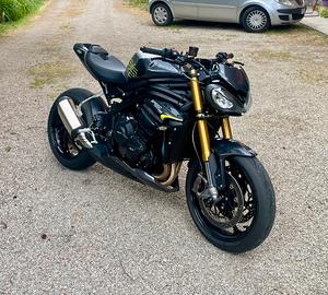 Speed triple 1200 rs