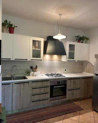 Veneta Cucine conpleta Whirlpool di 3 anni