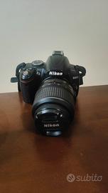 Nikon D3000 reflex - corpo macchina