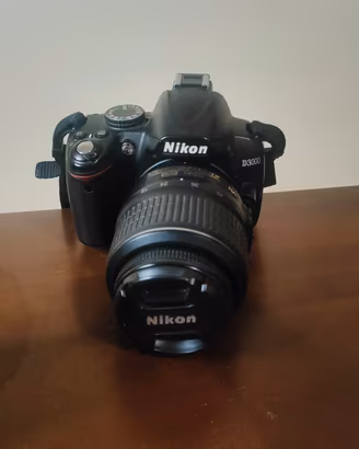 Nikon D3000 reflex - corpo macchina