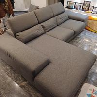 Divano 3 posti con chaise loungue destra