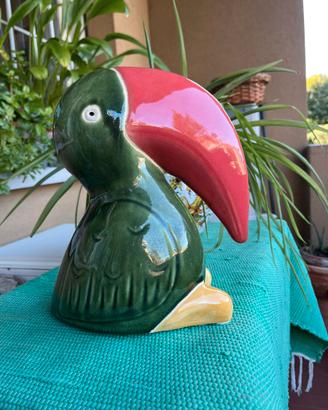 Tucano artigianale in ceramica