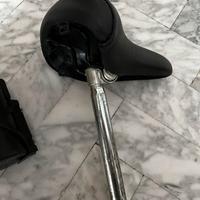 Sellino con borraccia e portaborraccia mb