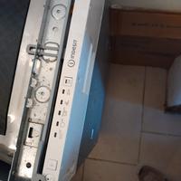 lavastoviglie Indesit da 45cm da incasso