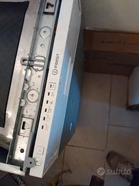 lavastoviglie Indesit da 45cm da incasso