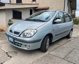 Renault Scenic 1,9 dci perfetta con ricambi