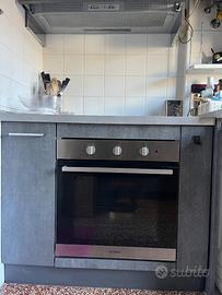 CUCINA CON ELETTRODOMESTICI (no lavatrice)