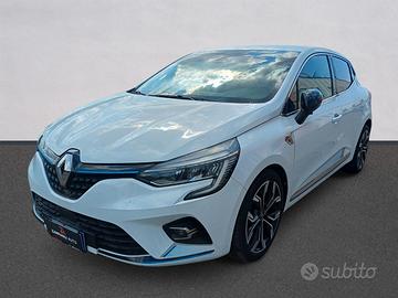 Renault Clio Full Hybrid E-Tech 140 CV | da €224 a