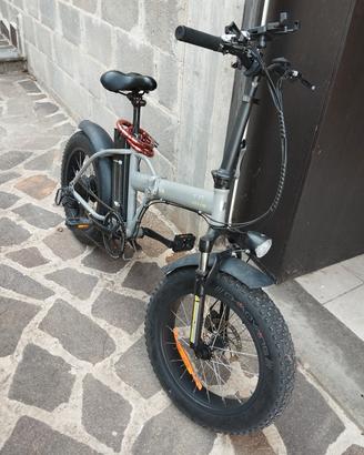 Bicicletta elettrica Modello M1 u smartway