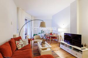 TRILOCALE RISTRUTTURATO CON GIARDINO PRIVATO E GAR