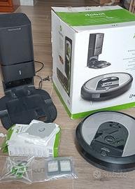 Roomba i7+  (Robot i755840 e torre di scarico)