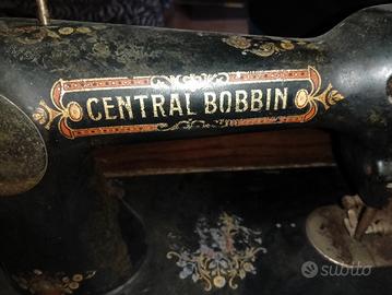 Macchina per cucire antica