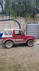 Suzuki Samurai