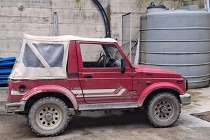 Suzuki Samurai