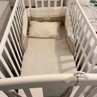 Lettino bambino e corredo notte