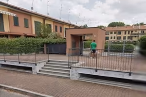 4 locati 2 bagni cucina abitabile ripostiglio box