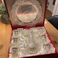 Servizio the silver con particolari madreperlati