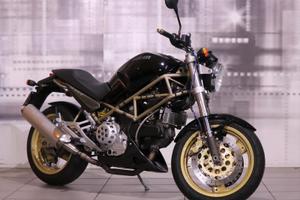 Ducati Monster 900