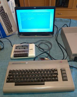 Commodore 64 con Floppy Disk Drive e DataSette
