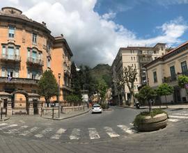 VIALE GARIBALDI - NEGOZIO CON BAGNO di 40 mq circa