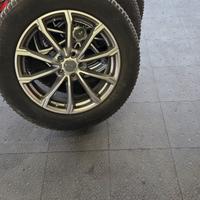 Treno di gomme da neve con cerchioni MAK