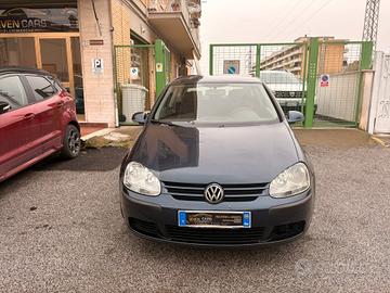 Volkswagen Golf 1.6 16V FSI 5p. Sportline