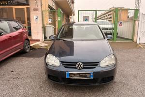 Volkswagen Golf 1.6 16V FSI 5p. Sportline