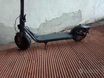 monopattino Ninebor
