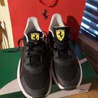 Scarpe  Puma Ferrari.