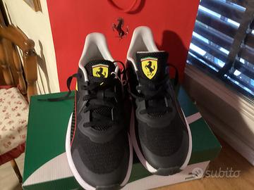Scarpe  Puma Ferrari.