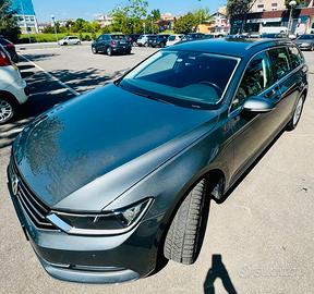 VOLKSWAGEN Passat 8ª serie - 2017