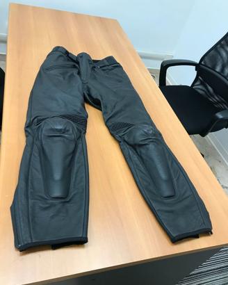 Pantaloni in pelle Dainere