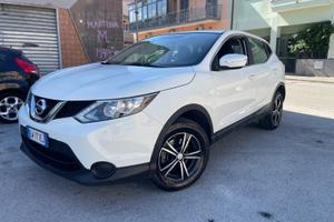 Nissan Qashqai 1.5 dCi Tekna autocarro N 1