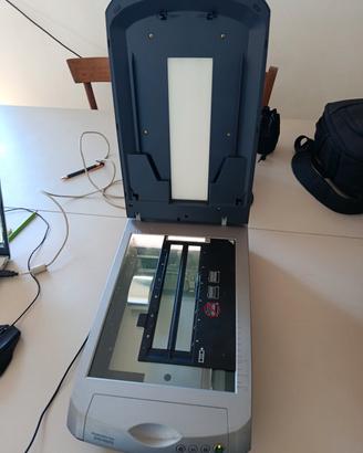 Scanner per negativi 35/120mm e diapositive 