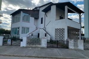 27/6-4/7 Villetta adiacente alla spiaggia aScacchi