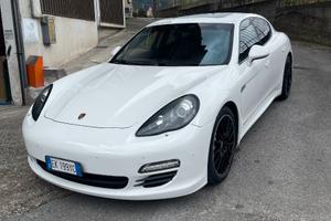 Porsche panamera  2012