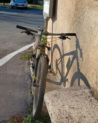 Specialized stumpjumper 29 M5 comp ht