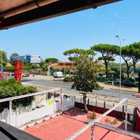 Pomezia Martin Pescatore intero fabbricato da ciel