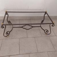 Base per tavolino in ferro battuto.