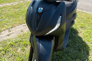 BEVERLY S 300 hpe deep black edition 2022