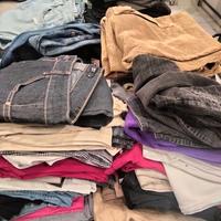 Vestiti stock vintage second hand