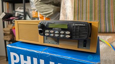 Radio Motorola GM360 con stazione base