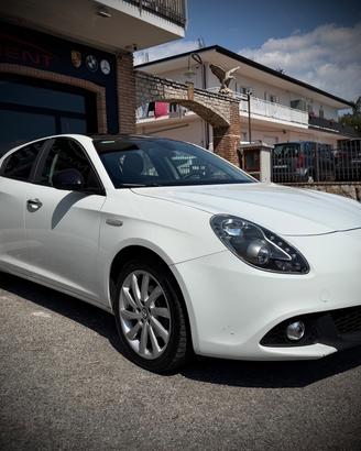 Alfa Romeo Giulietta 1.6 JTDm-2 105 CV Distinctive
