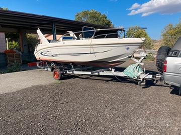 Barca fuoribordo 100cv