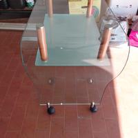 tavolo cn vetro cn ruote