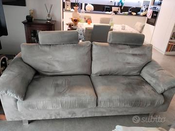 divano 4 posti lugh. 204 cm largh. 86 alt. 85