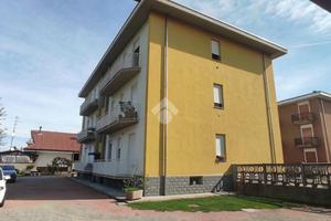 3 LOCALI A FERNO